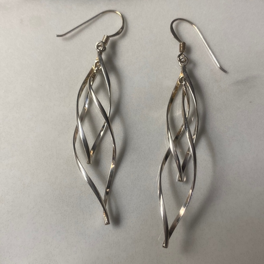 Twisted drop hook sterling silver earrings‎